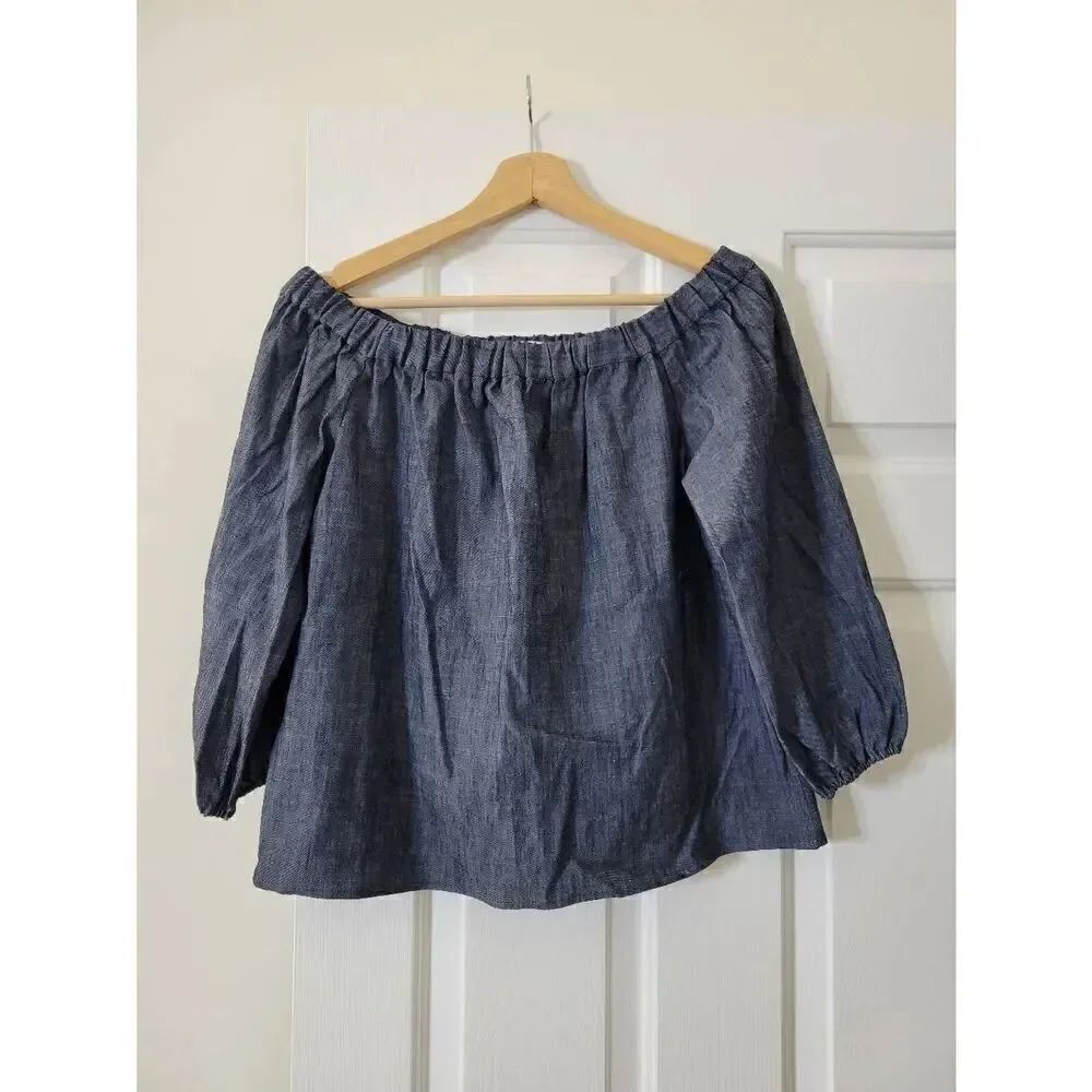 Alice and Olivia off shoulder blouse S